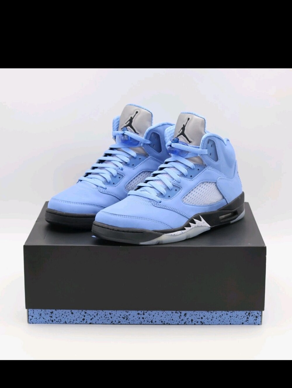 DV1310-401 Nike Air Jordan 5 Retro UNC University Blue Black White (Men Size 10